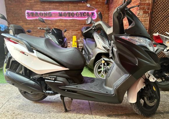 Yager GT 300 OFERTA